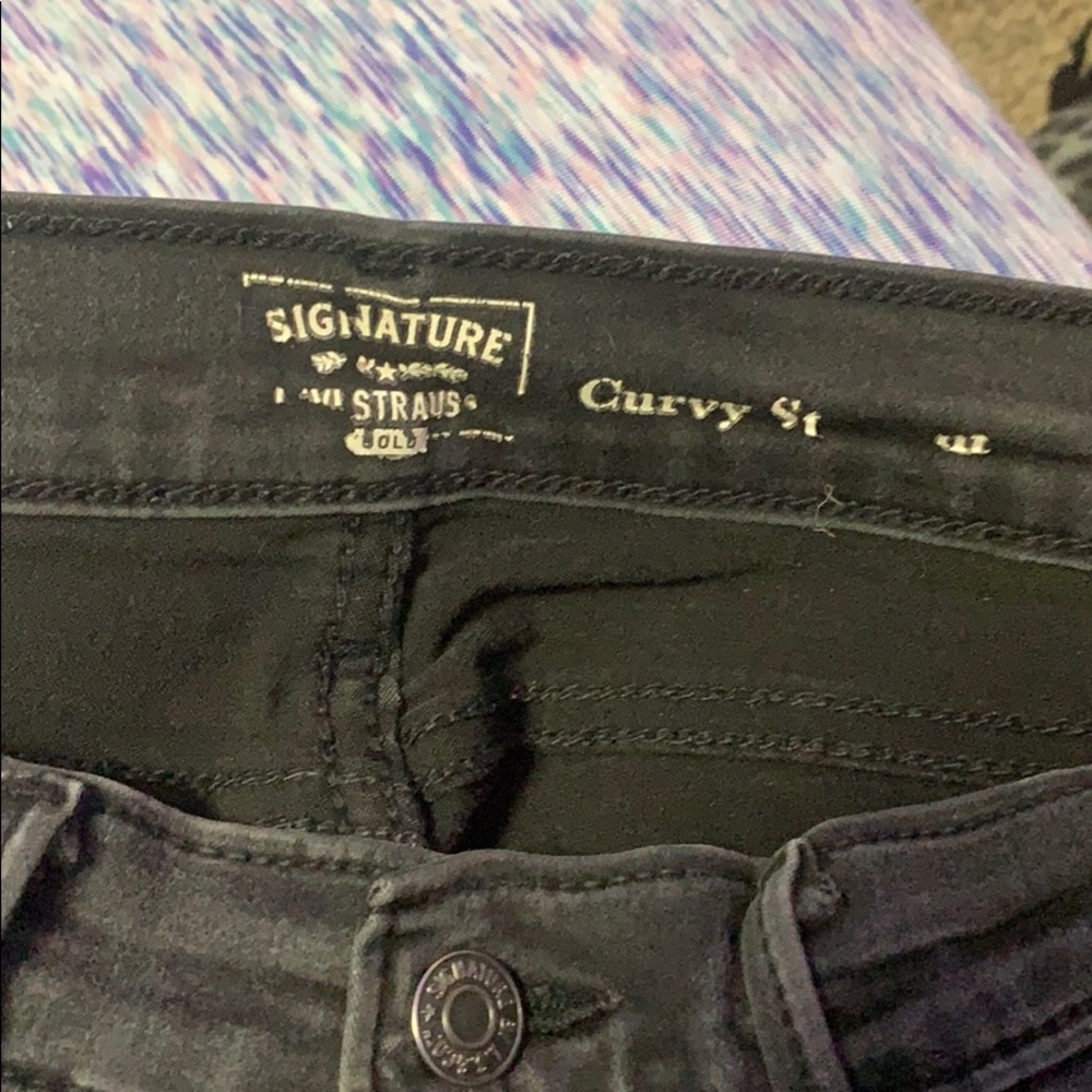 Curvy skinny jeans